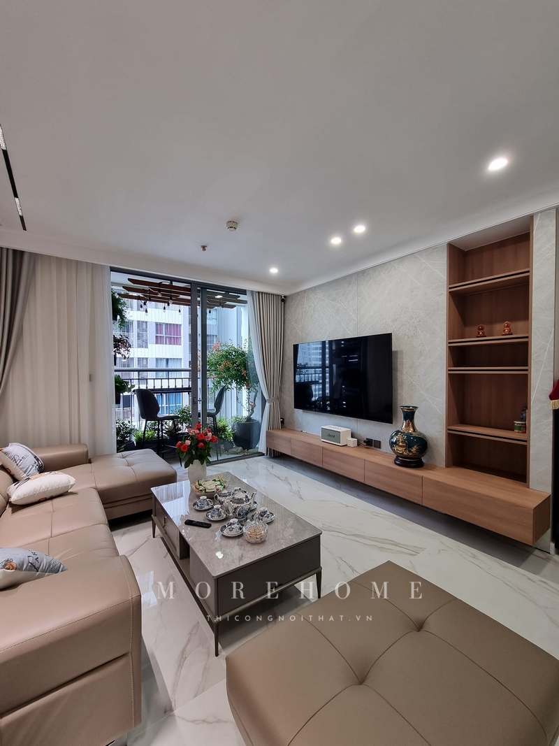 Thi công phòng khách không gian chính trong mỗi ngôi nhà, nơi đón tiếp khách, tụ họp giữa các thành viên nội thất được đặt lên hàng đầu bởi nó không chỉ mang lại sự tiện nghi cho quá trình sử dụng mà còn thể hiện cá tính, gu thẩm mỹ cao cho gia chủ